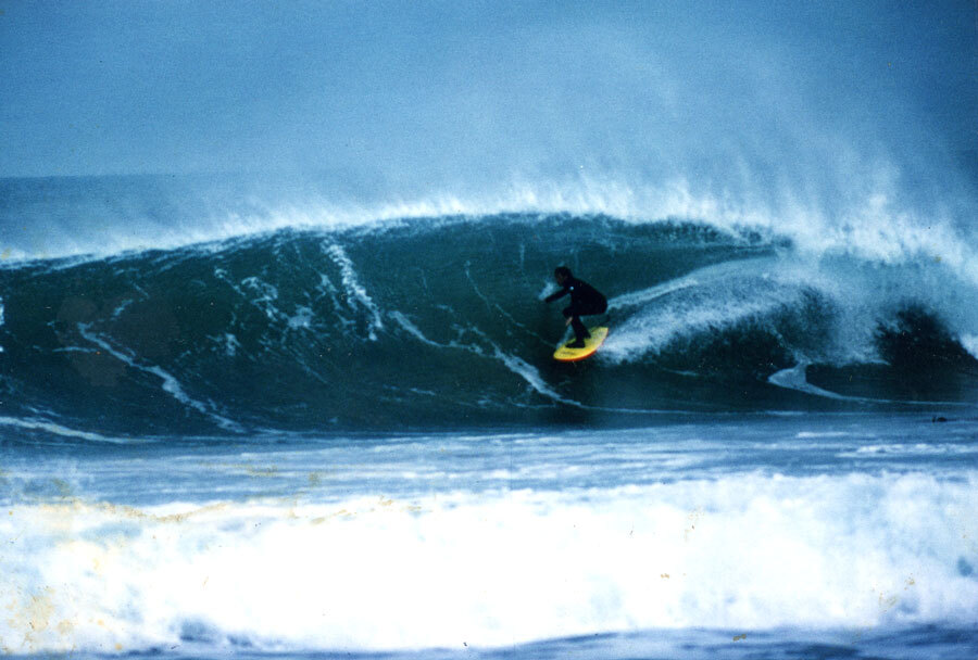 Paul Trigger - near Snatches, Rye Vic Paul Trigger one one of his favourite 6'6" Stinger surfboards